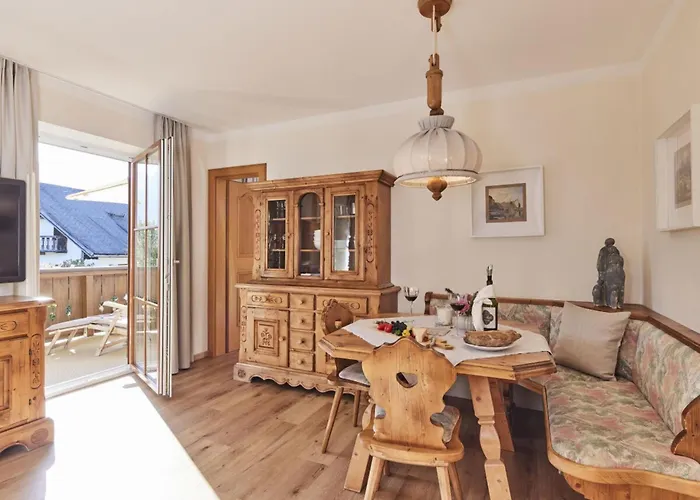 The Neuhaus * 阿布特瑙